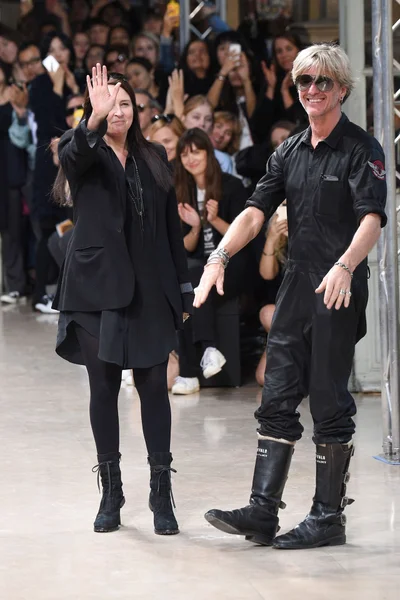 Look 35